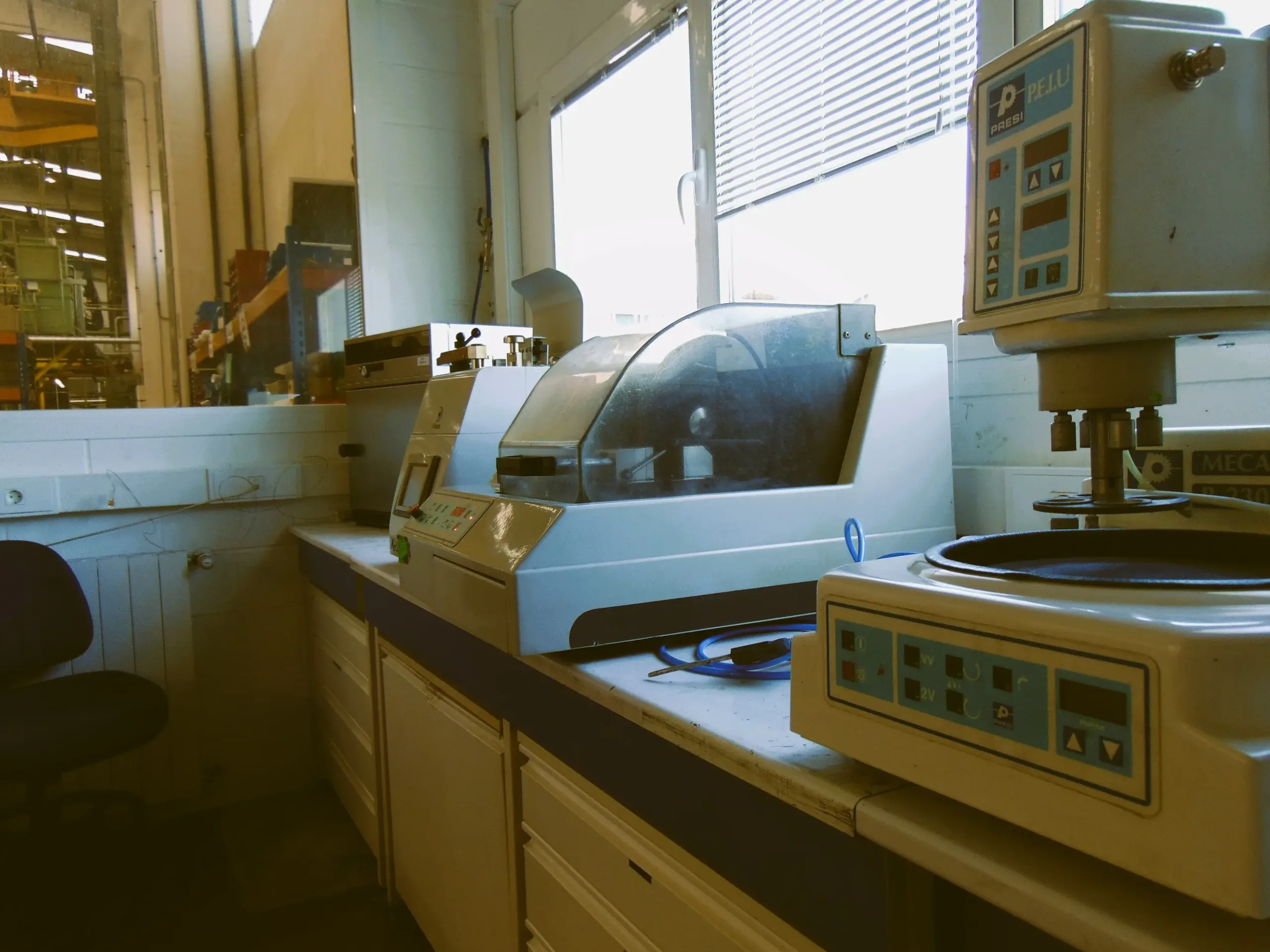 Laboratorio y Ensayos